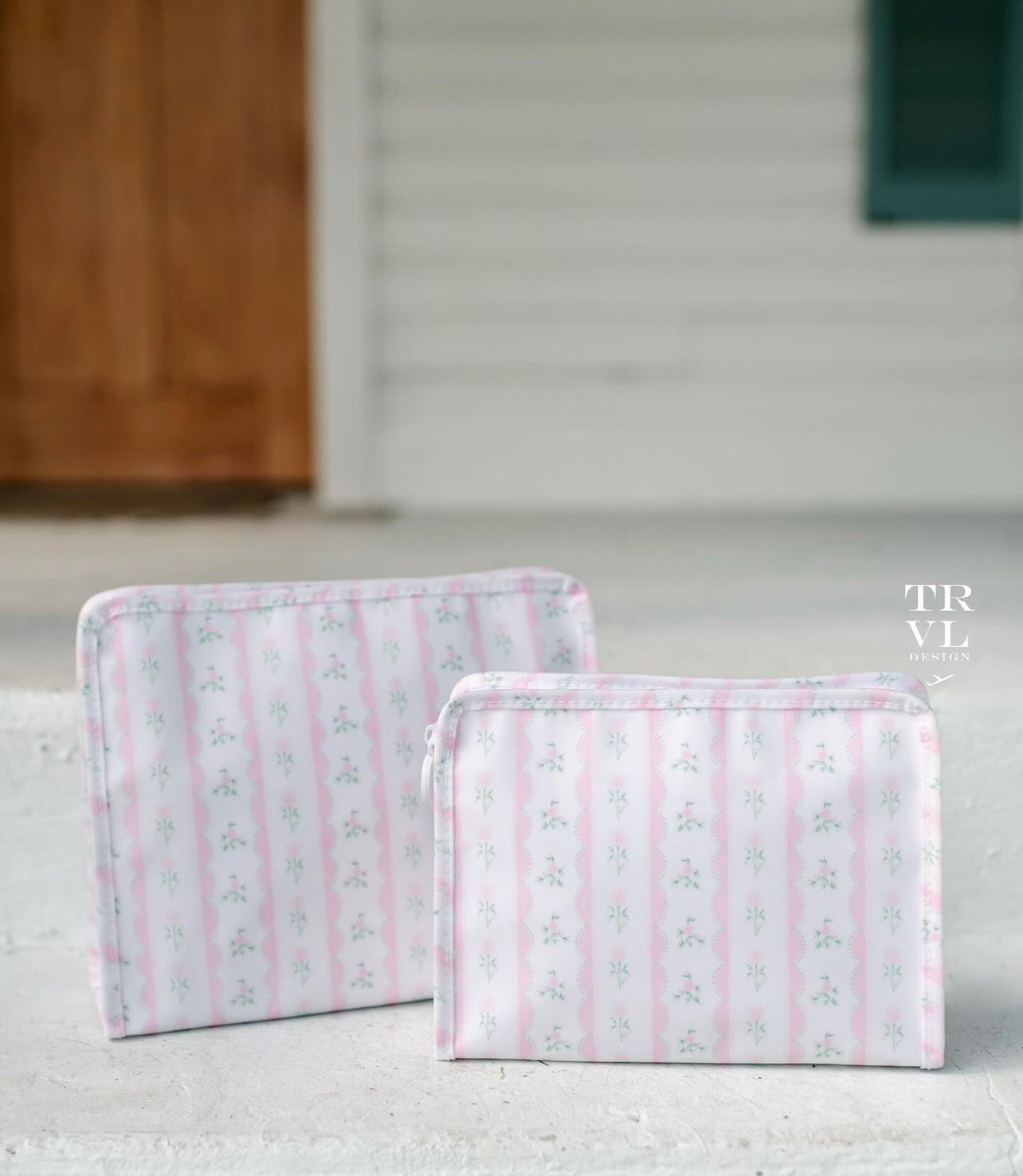 TRVL wipable washable ROADIE MEDIUM