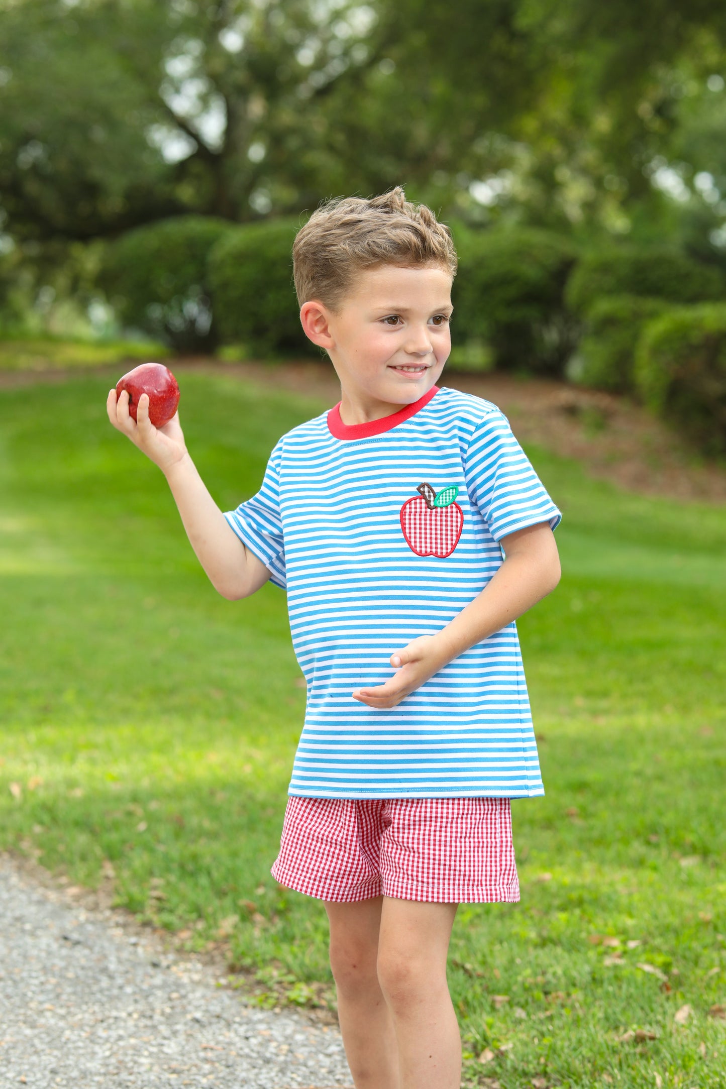 Apple Pocket Applique Shorts Set
