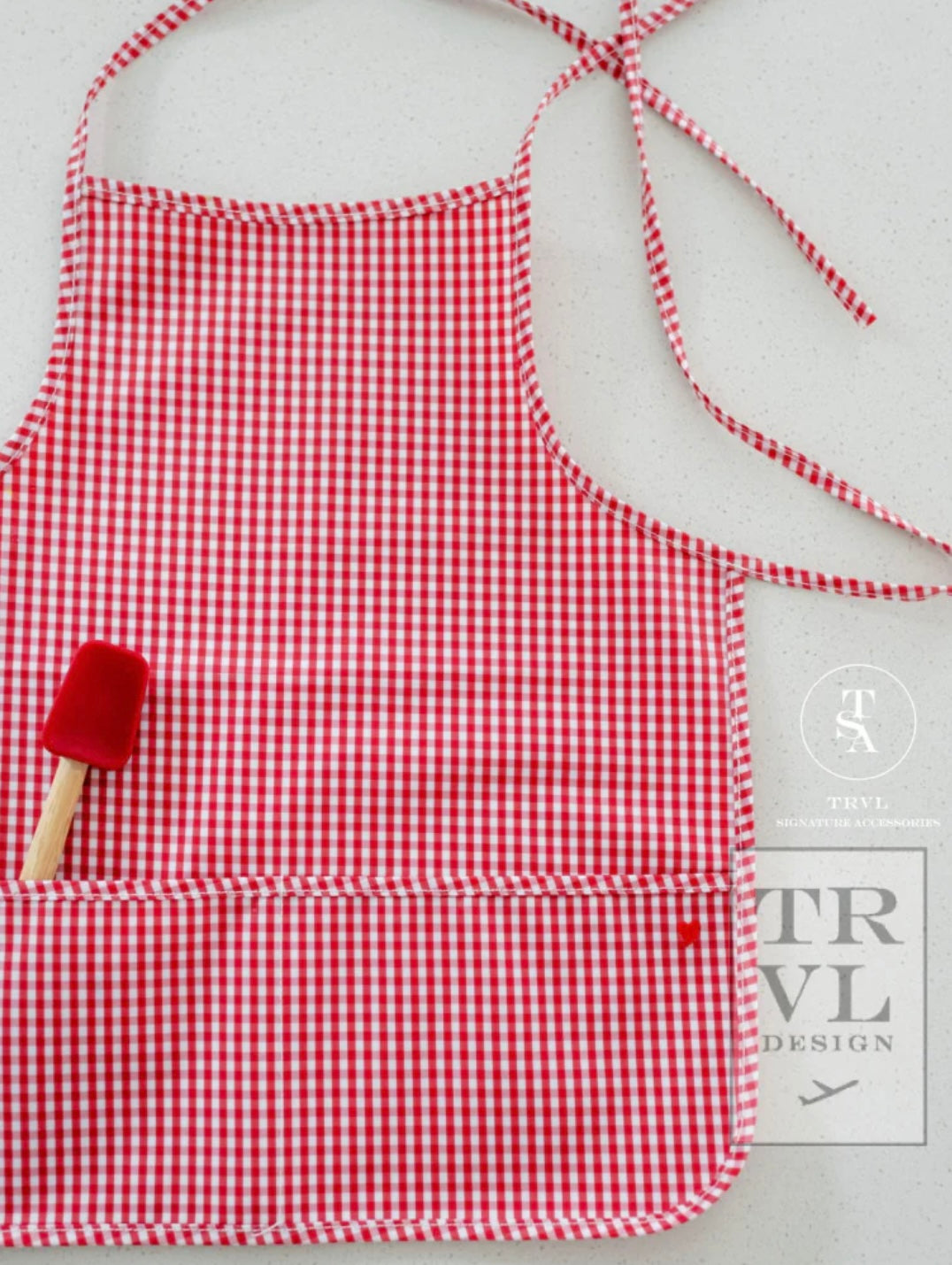TRVL APRON