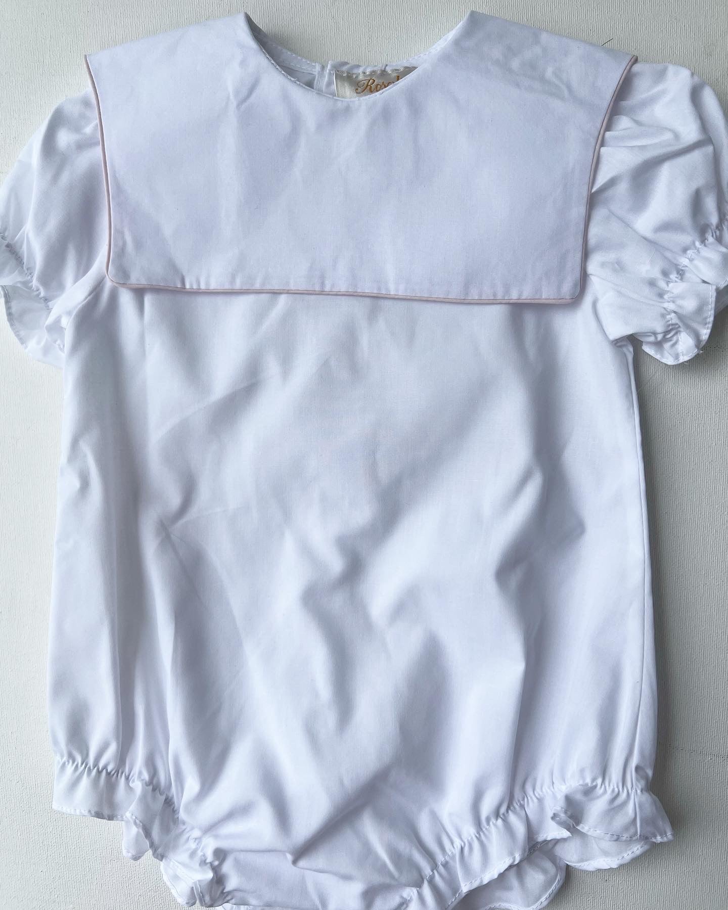 Rosalina Square Bib Collar White bubble pink trim