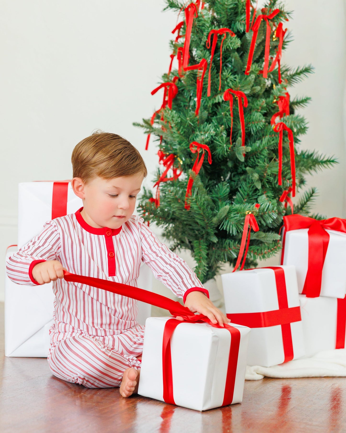 Merry Moments Nicholas Set