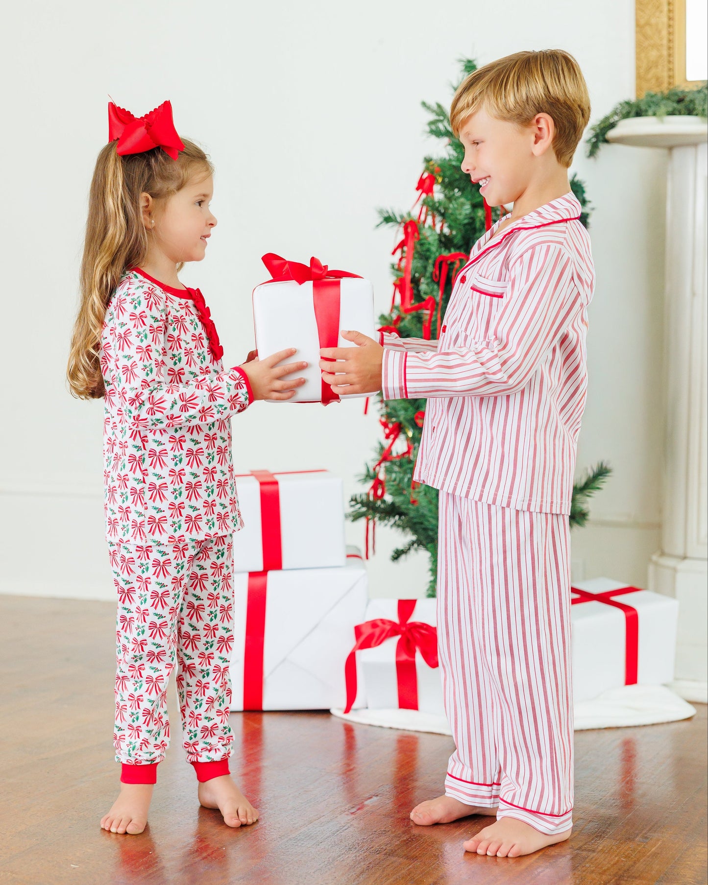 Merry Moments Ruffle Set